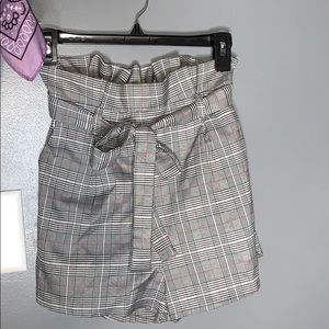 Fashion nova plaid shorts
